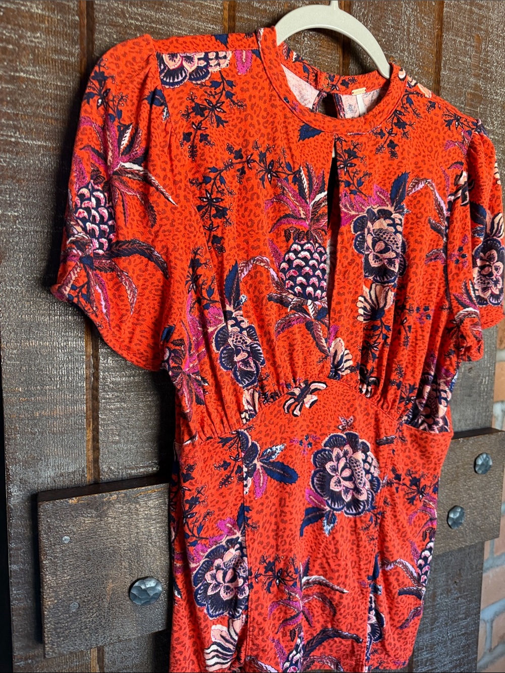 Free People top size large short sleeves stretchy fitted form fitting - Picture 3 of 12